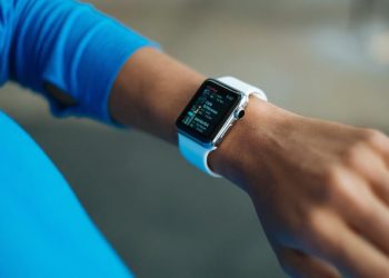 Intelligent Health Monitoring: The Latest Developments in Wearable Devices
