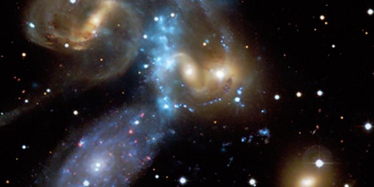 Hubble’s Insight into a Supernova: A Detailed Exploration