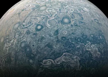 Why Does Jupiter Spin So Fast? Understanding the Giant’s Rapid Rotation