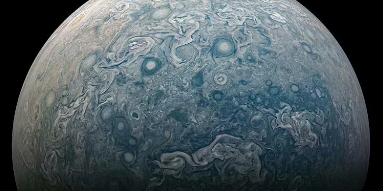 Why Does Jupiter Spin So Fast? Understanding the Giant’s Rapid Rotation