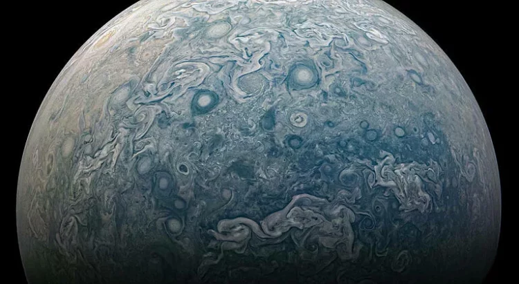 Why Does Jupiter Spin So Fast? Understanding the Giant’s Rapid Rotation