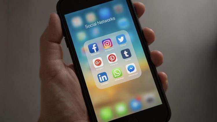 The Digital Detox: How to Find Balance in a Hyper-Connected World