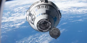 Private Space Travel: How SpaceX and Blue Origin Are Redefining Space Tourism