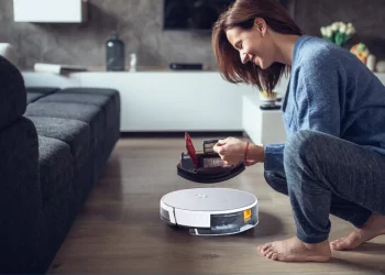 Smart Tech for Busy Lives: Gadgets You Need in 2025