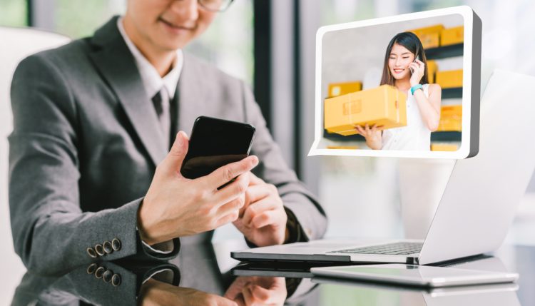 Virtual Reality Shopping Experience Upgrade: Will Physical Retail Stores Face the Ultimate Challenge?