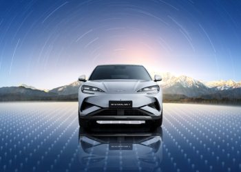 What Role Does Electric Mobility Play in Reducing Urban Pollution?