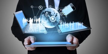 Sustainable Digital Living: How Technology Helps Consumers Reduce Their ‘Electronic Carbon Footprint’