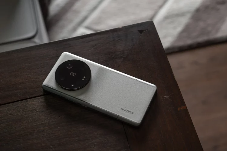 Are 2025’s ‘Carbon Capture’ Smartphones Just a Greenwashing Scam?