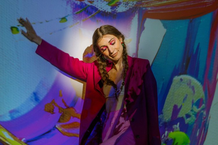 Can AI Understand and Create Synesthesia Experiences?