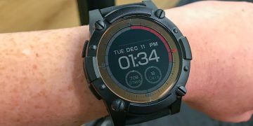 Solar-Powered Wearables: The Future of Outdoor Wellness?